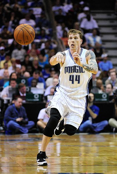 16冠王双职加冕！刘国梁隐退，王励勤能扛住洛杉矶6金硬仗吗？